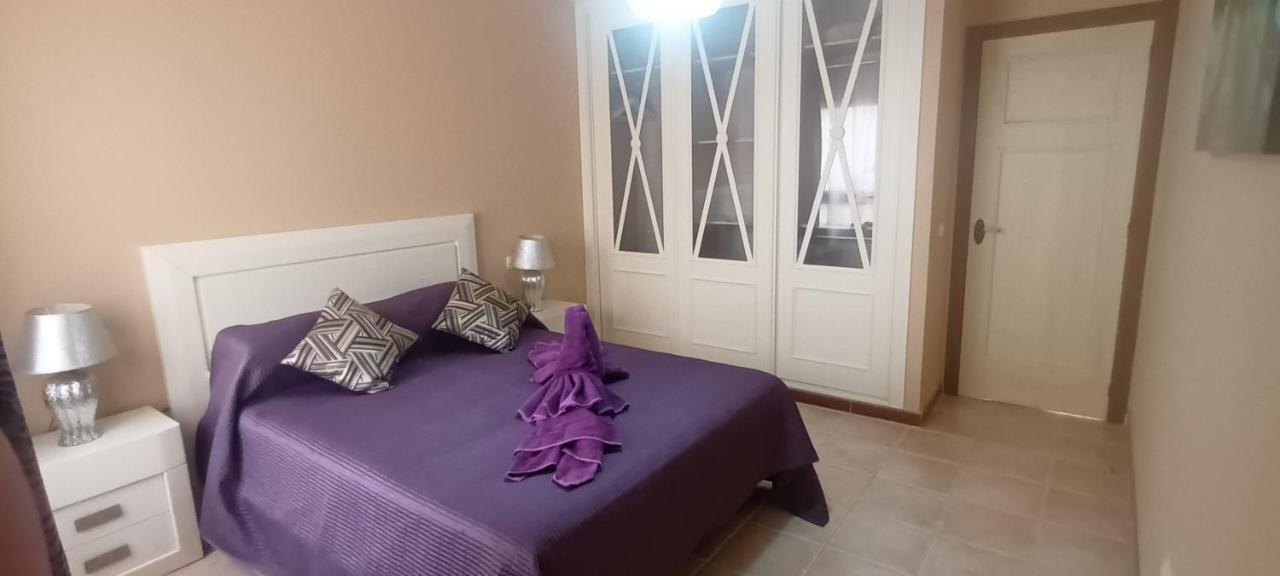 Beautiful, Spacious Villa, Heated Pool, Sleeps Eight, With Quality Furnishings Caleta De Fuste Exterior foto